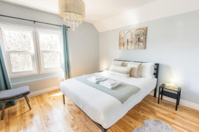 Cozy 2BDR Oasis in Ontario's Best Adventure Town